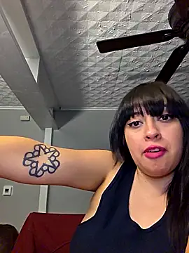 AriannaPena online show from November 2025 10:04:02 AM