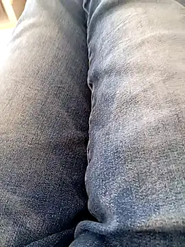 Snapshot of mickzizi chatting on March 2025 01:18:01 PM mickzizi online show from March 2025 01:18:01 PM