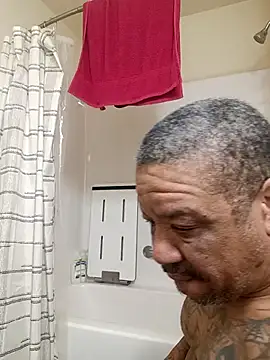 Snapshot of yellowwetfox chatting on February 2026 09:43:01 AM yellowwetfox online show from February 2026 09:43:01 AM