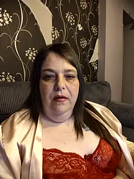 Snapshot of HouseWifeWhore_Milf chatting on April 2026 09:39:01 PM HouseWifeWhore Milf online show from April 2026 09:39:01 PM