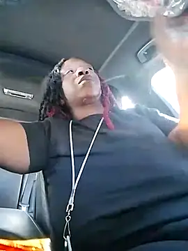 Snapshot of markquanna chatting on October 2025 05:35:02 PM markquanna online show from October 2025 05:35:02 PM