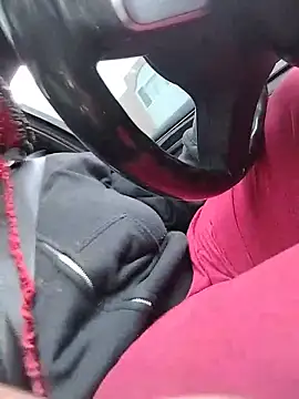 Snapshot of markquanna chatting on October 2025 04:52:01 PM markquanna online show from October 2025 04:52:01 PM