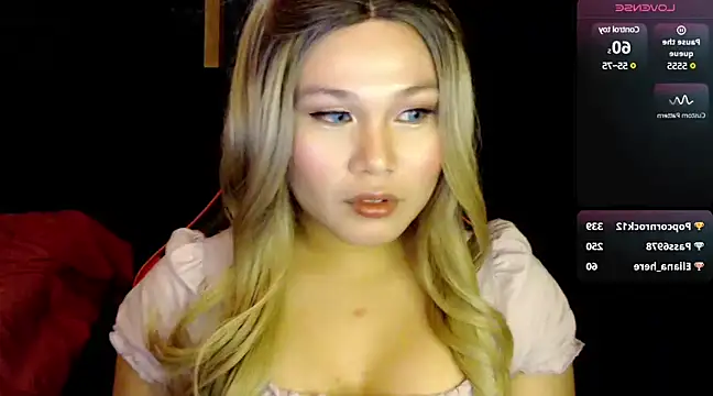 Snapshot of stacey_wills44 chatting on December 2024 03:42:02 PM stacey wills44 online show from December 2024 03:42:02 PM