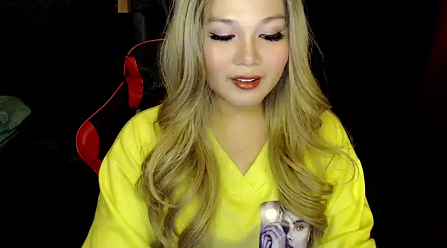 Snapshot of stacey_wills44 chatting on February 2025 10:48:02 AM stacey wills44 online show from February 2025 10:48:02 AM