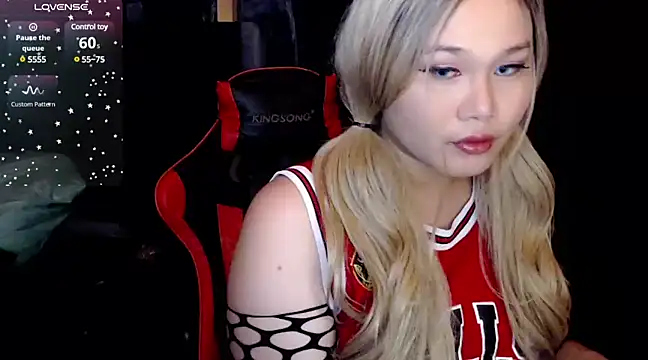 Snapshot of stacey_wills44 chatting on February 2025 07:52:02 PM stacey wills44 online show from February 2025 07:52:02 PM