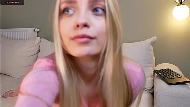 minimolly online show from February 2026 06:26:01 PM