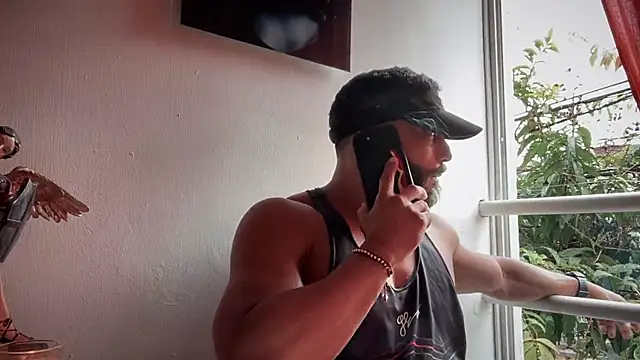 romeolovedark online show from September 2025 03:58:02 PM