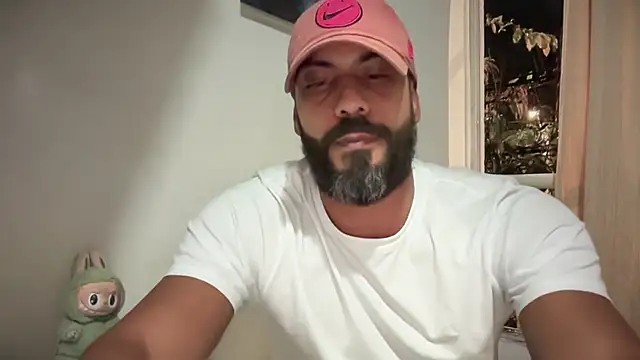 romeolovedark online show from December 2025 03:25:02 AM