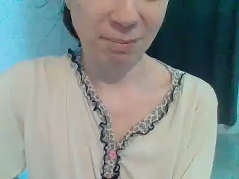 Snapshot of Moi_Lina chatting on December 2024 09:11:02 PM Moi Lina online show from December 2024 09:11:02 PM