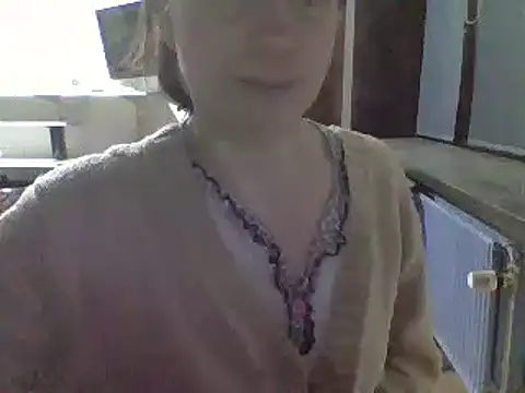 Snapshot of Moi_Lina chatting on December 2024 11:57:01 PM Moi Lina online show from December 2024 11:57:01 PM