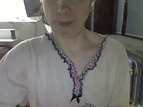 Snapshot of Moi_Lina chatting on January 2025 09:39:02 PM Moi Lina online show from January 2025 09:39:02 PM