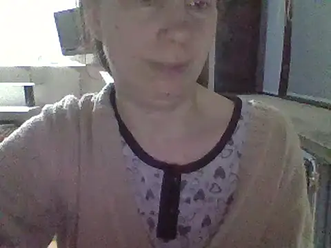 Snapshot of Moi_Lina chatting on February 2025 10:29:02 PM Moi Lina online show from February 2025 10:29:02 PM