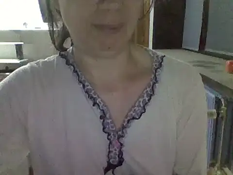 Snapshot of Moi_Lina chatting on September 2025 09:25:02 PM Moi Lina online show from September 2025 09:25:02 PM