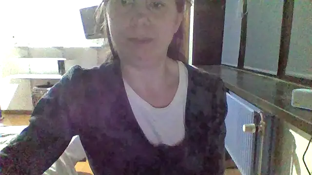Snapshot of Moi_Lina chatting on October 2025 10:07:01 PM Moi Lina online show from October 2025 10:07:01 PM