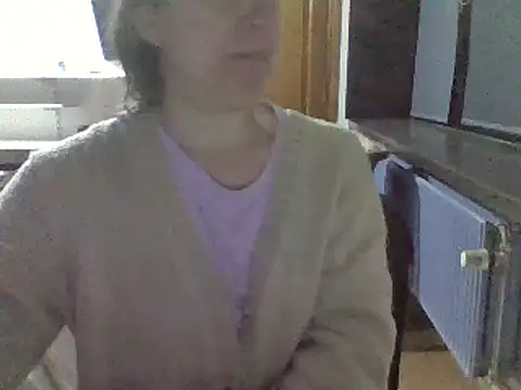 Snapshot of Moi_Lina chatting on November 2025 12:20:02 AM Moi Lina online show from November 2025 12:20:02 AM