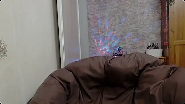 AnnieEltgant online show from February 2026 02:33:01 PM