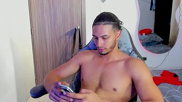 Kris Khalifa69 online show from November 2025 01:01:01 PM