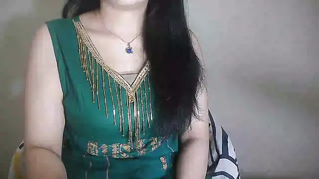 Snapshot of Chanchal--Navya chatting on December 2024 01:06:01 PM Chanchal--Navya online show from December 2024 01:06:01 PM