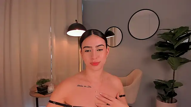 LiaPearce online show from January 2025 05:23:01 PM