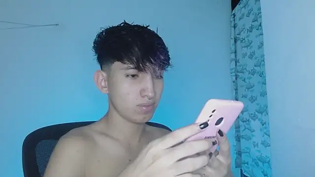 littlextreme online show from February 2025 12:31:02 AM