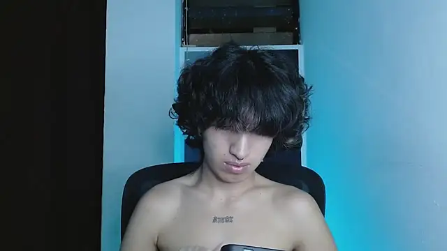 littlextreme online show from May 2026 02:09:02 AM