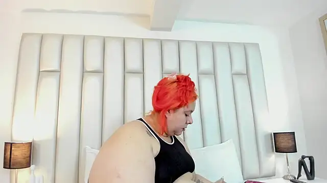 aandreaperez online show from November 2025 11:43:01 AM