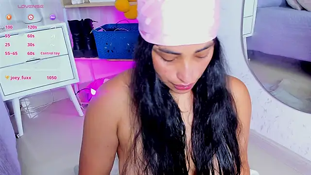 Snapshot of Kirara_22 chatting on July 2026 07:43:01 PM Kirara 22 online show from July 2026 07:43:01 PM
