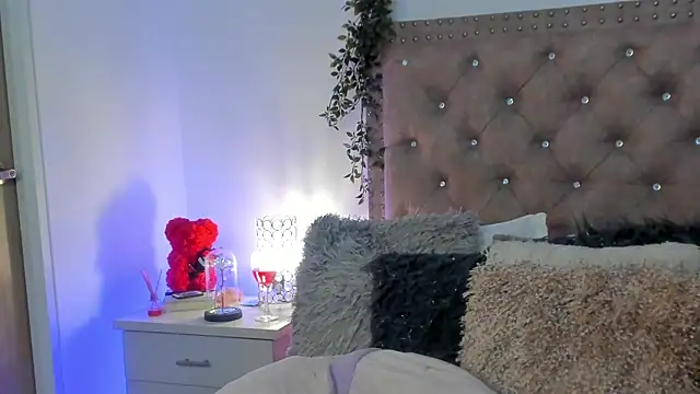 Snapshot of Lissa_gray chatting on February 2025 03:12:02 AM Lissa gray online show from February 2025 03:12:02 AM