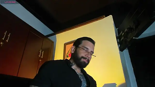 CamiloGray  online show from February 2026 02:11:02 PM