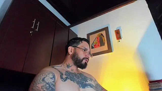 Snapshot of CamiloGray_ chatting on May 2026 02:46:02 PM CamiloGray online show from May 2026 02:46:02 PM