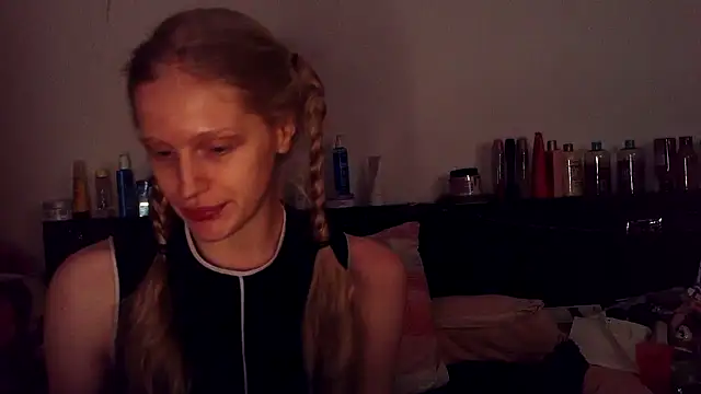 Snapshot of VeronicaJoyful chatting on January 2025 12:25:02 AM VeronicaJoyful online show from January 2025 12:25:02 AM