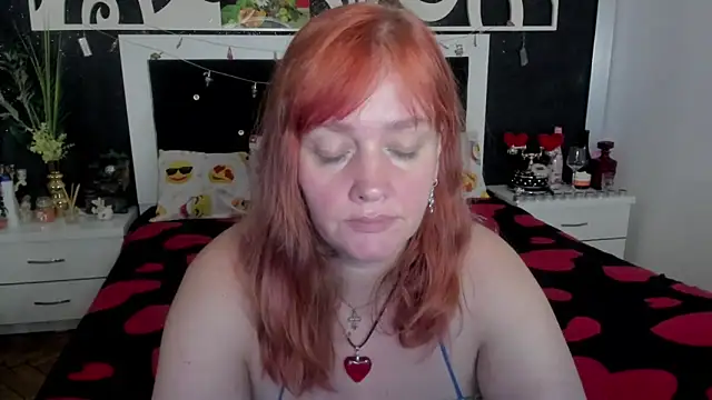 Snapshot of SinFulTitsDD chatting on January 2025 08:10:01 PM SinFulTitsDD online show from January 2025 08:10:01 PM