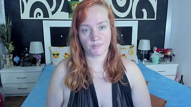 Snapshot of SinFulTitsDD chatting on March 2025 06:21:02 PM SinFulTitsDD online show from March 2025 06:21:02 PM