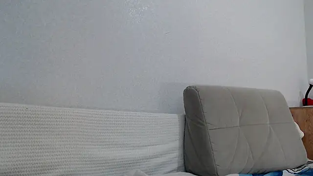 Snapshot of increible_della chatting on February 2025 07:44:01 PM increible della online show from February 2025 07:44:01 PM