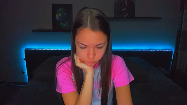 AlexaBarkley online show from October 2025 12:11:02 AM