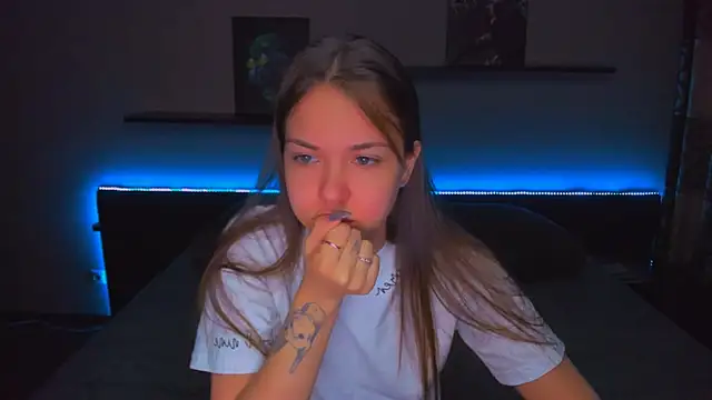 AlexaBarkley online show from March 2026 12:28:01 AM