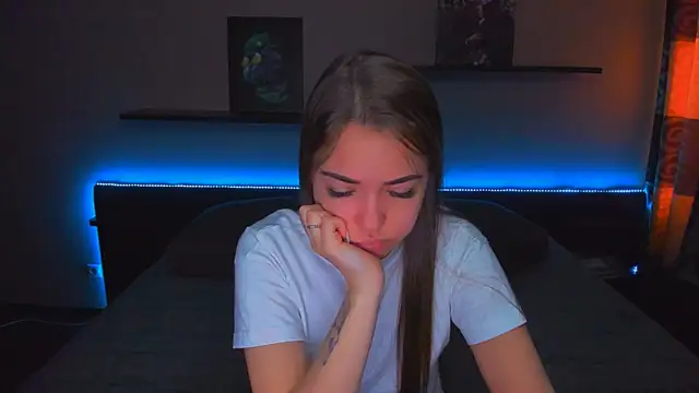 AlexaBarkley online show from April 2026 12:46:02 AM