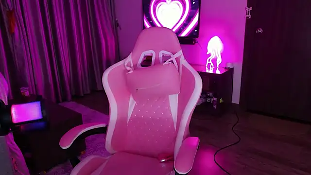 AsianQueens online show from March 2026 12:01:02 PM