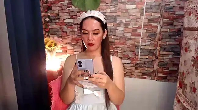 Snapshot of Empress_Lexxy chatting on December 2024 07:27:01 AM Empress Lexxy online show from December 2024 07:27:01 AM