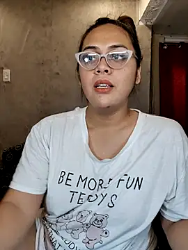 Snapshot of _MissKhimberlyXxx_ chatting on April 2026 08:56:02 AM MissKhimberlyXxx online show from April 2026 08:56:02 AM