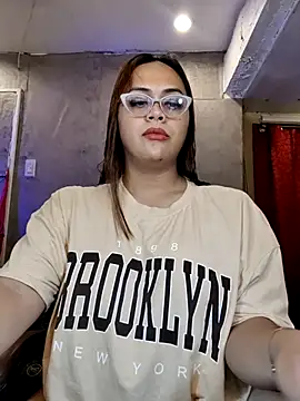 Snapshot of _MissKhimberlyXxx_ chatting on April 2026 11:51:02 AM MissKhimberlyXxx online show from April 2026 11:51:02 AM