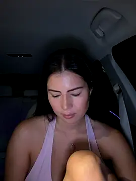 Snapshot of clairewntr chatting on November 2025 08:07:01 PM clairewntr online show from November 2025 08:07:01 PM