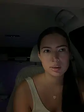 Snapshot of clairewntr chatting on November 2025 09:15:01 PM clairewntr online show from November 2025 09:15:01 PM