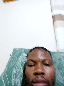 Snapshot of Malibongwe17 chatting on September 2025 04:12:02 AM Malibongwe17 online show from September 2025 04:12:02 AM