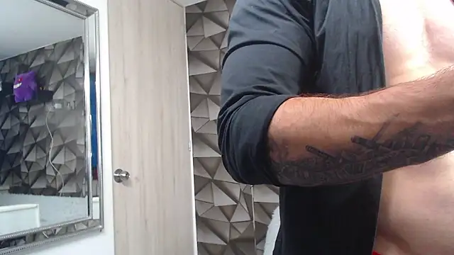 Latino stud4u online show from January 2026 02:14:01 AM