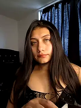 Snapshot of _Danna chatting on December 2024 03:25:02 PM  Danna online show from December 2024 03:25:02 PM