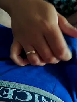 LovlyAnnie online show from September 2025 06:01:02 AM