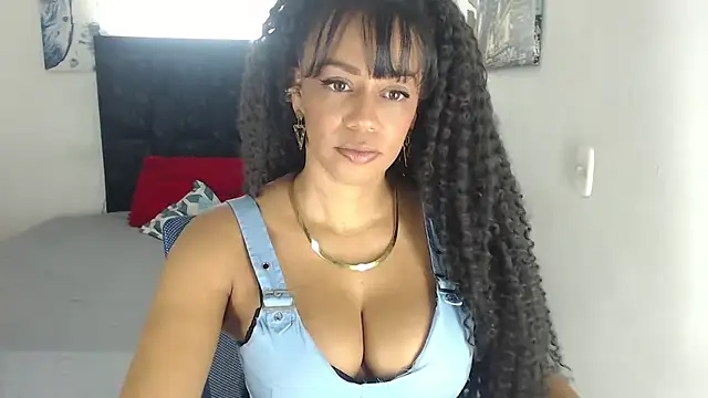 Snapshot of yeli_xxx chatting on July 2026 07:18:01 PM yeli xxx online show from July 2026 07:18:01 PM