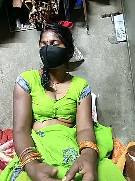 Snapshot of Arti032 chatting on February 2026 09:04:01 PM Arti032 online show from February 2026 09:04:01 PM