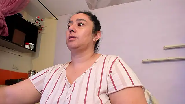 agathaxxx-69 online show from February 2026 02:25:01 PM